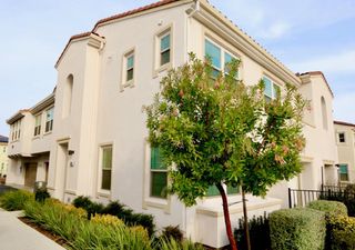 5301 E Commerce Way #33102, Sacramento, CA 95835