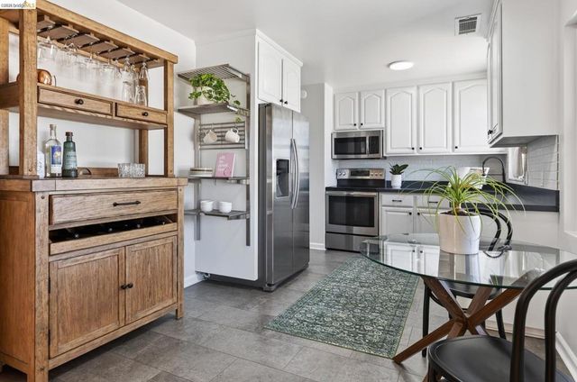 15066 Andover St, San Leandro, CA 94579