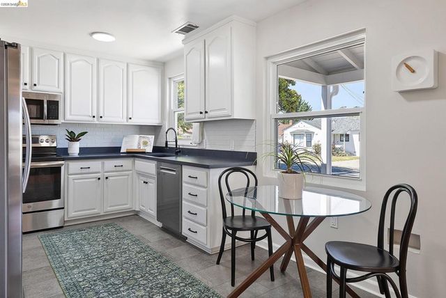 15066 Andover St, San Leandro, CA 94579