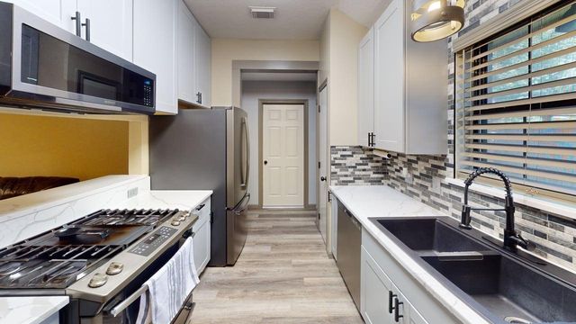 1159 Carey Drive, Angleton, TX 77515