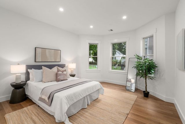 220 Sycamore Street 1, Watertown, MA 02472