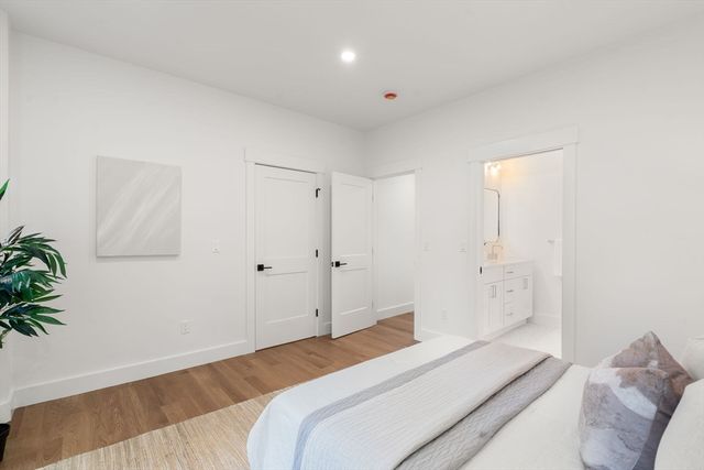 220 Sycamore Street 1, Watertown, MA 02472