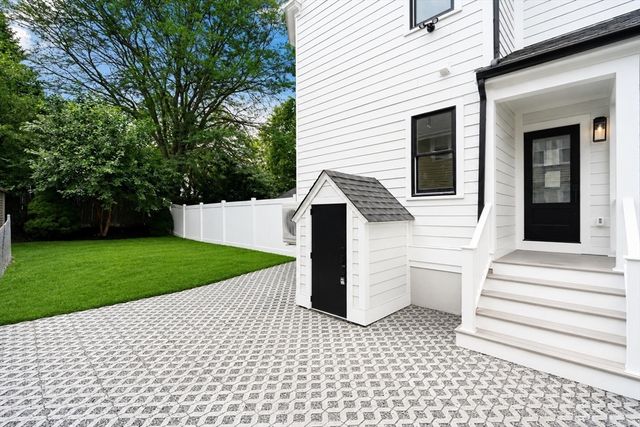 220 Sycamore Street 1, Watertown, MA 02472