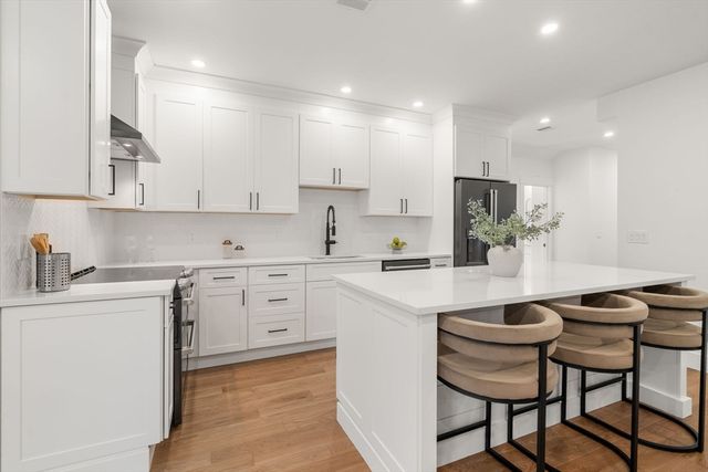 220 Sycamore Street 1, Watertown, MA 02472