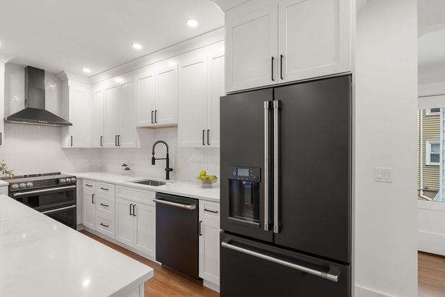 220 Sycamore Street 1, Watertown, MA 02472