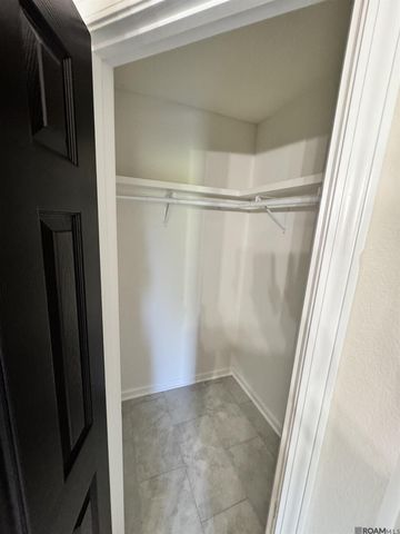 2124 Helm Dr, Baton Rouge, LA 70820