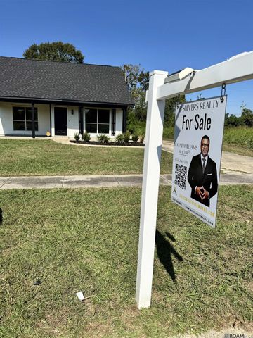 2124 Helm Dr, Baton Rouge, LA 70820