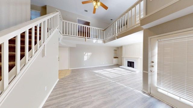 600 Canyon Side Way, Irving, TX 75063