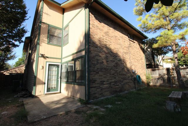 600 Canyon Side Way, Irving, TX 75063