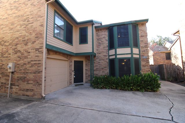 600 Canyon Side Way, Irving, TX 75063