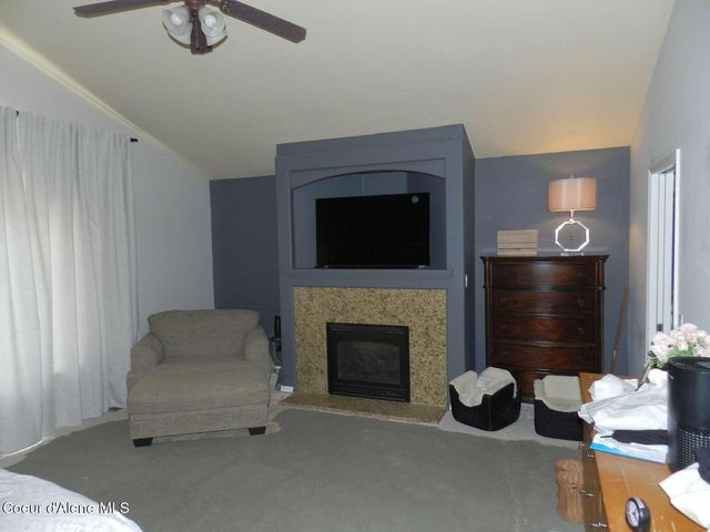 2627 W Timberlake LOOP, Coeur D'alene, ID 83815