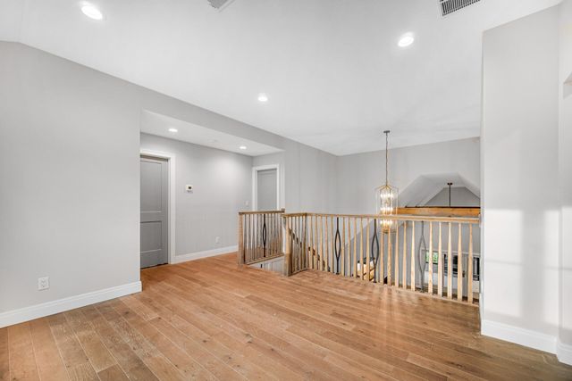 194 N Cricket Knoll Court, Valparaiso, IN 46385