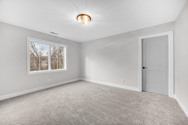 194 N Cricket Knoll Court, Valparaiso, IN 46385