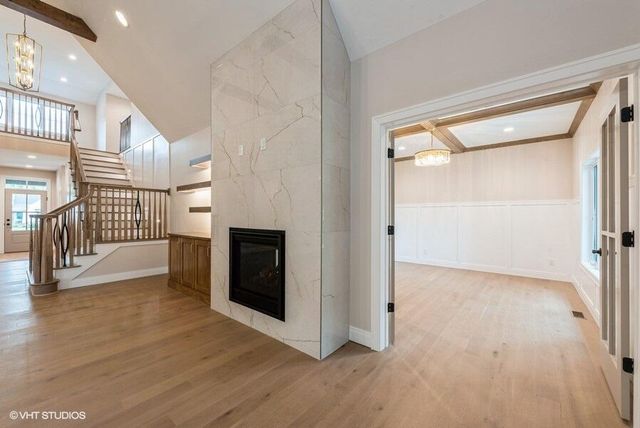 194 N Cricket Knoll Court, Valparaiso, IN 46385