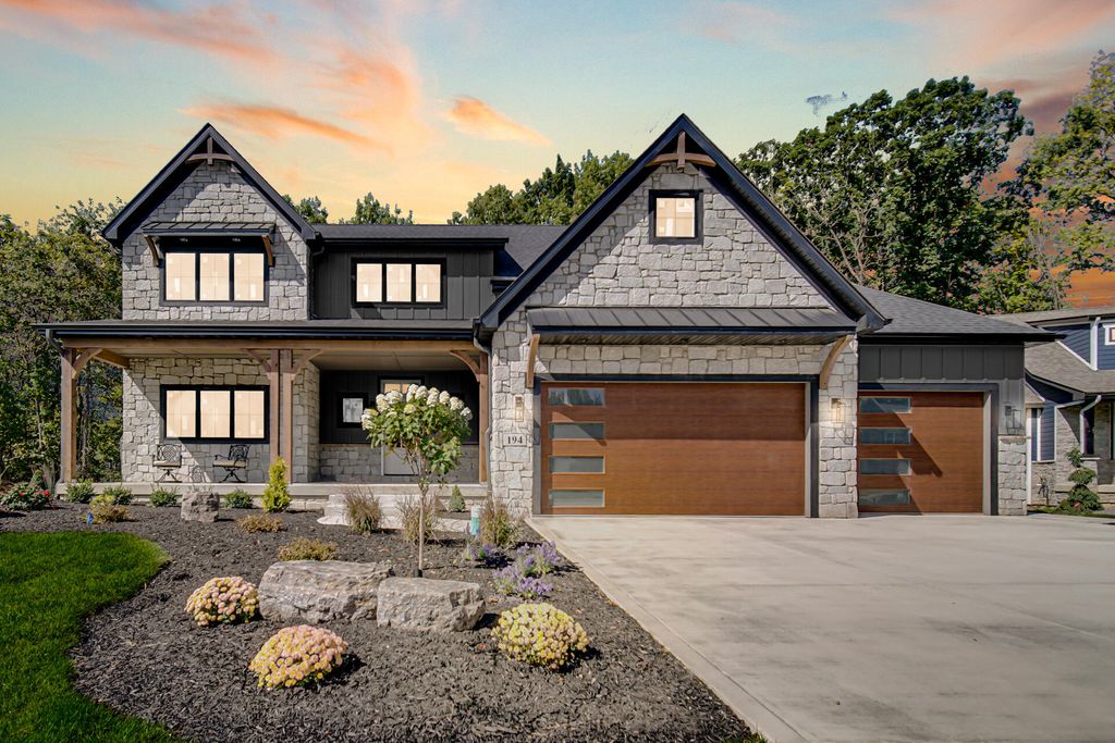 194 N Cricket Knoll Court, Valparaiso, IN 46385