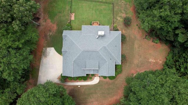 10 Nicklaus Circle, Social Circle, GA 30025