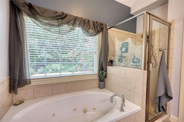 10 Nicklaus Circle, Social Circle, GA 30025