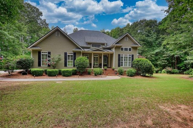 10 Nicklaus Circle, Social Circle, GA 30025