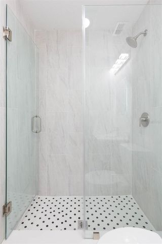 8102 N 14TH, Tampa, FL 33604