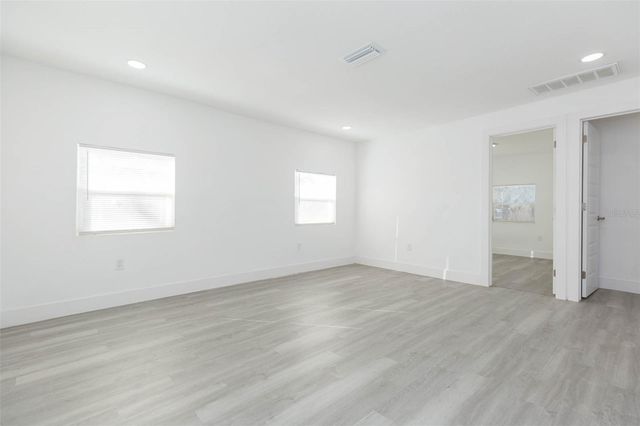 8102 N 14TH, Tampa, FL 33604