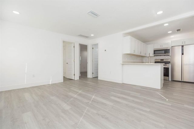 8102 N 14TH, Tampa, FL 33604