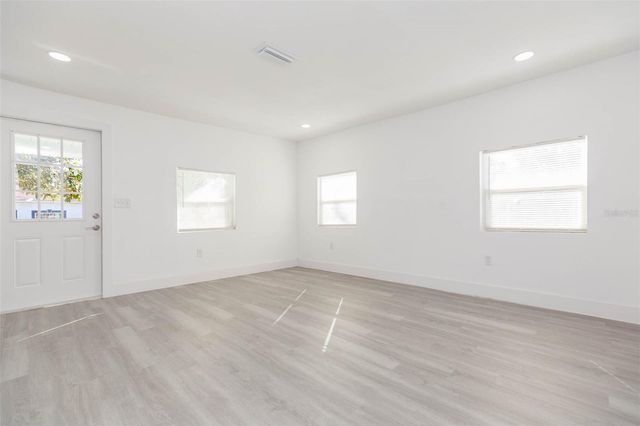 8102 N 14TH, Tampa, FL 33604