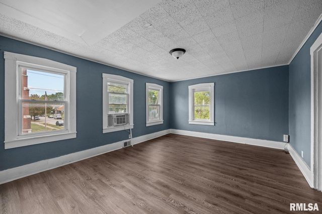 1514 MARQUETTE Street, Davenport, IA 52804