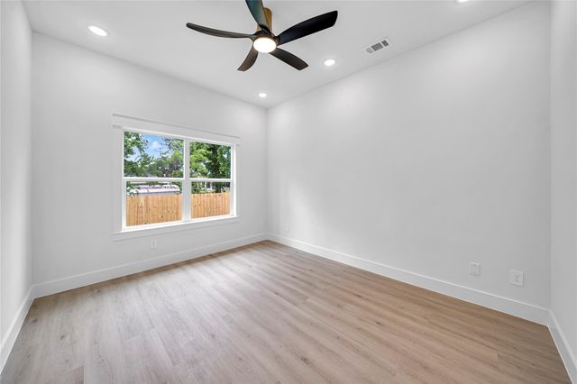 4834 Higgins Street B, Houston, TX 77033