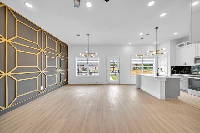 4834 Higgins Street B, Houston, TX 77033