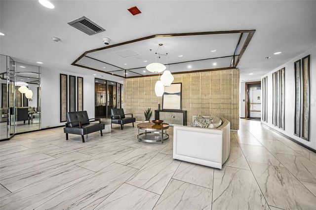 1660 GULF BOULEVARD 202, Clearwater Beach, FL 33767