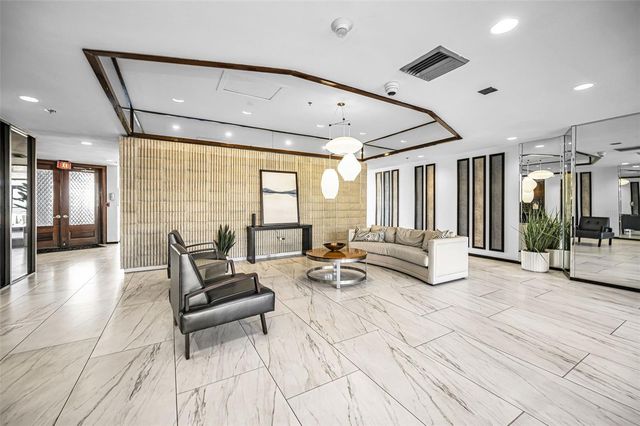 1660 GULF BOULEVARD 202, Clearwater Beach, FL 33767