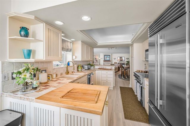 1660 GULF BOULEVARD 202, Clearwater Beach, FL 33767