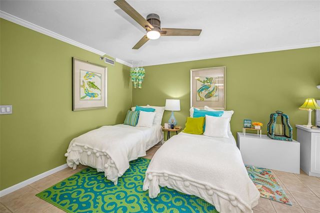 1660 GULF BOULEVARD 202, Clearwater Beach, FL 33767