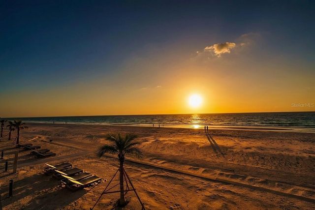 1660 GULF BOULEVARD 202, Clearwater Beach, FL 33767