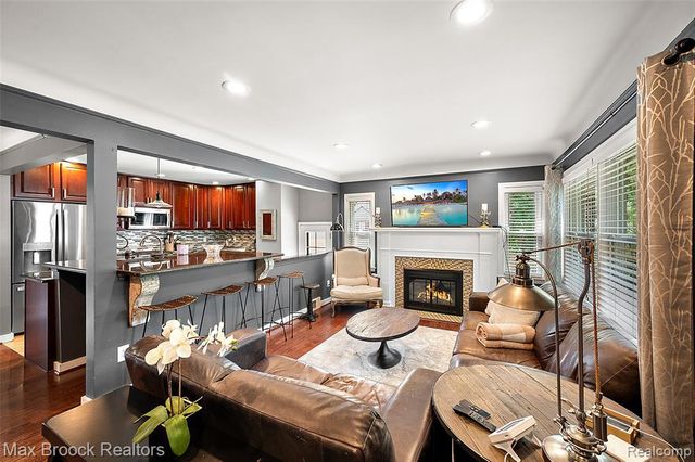 1635 Torry Street, Birmingham, MI 48009