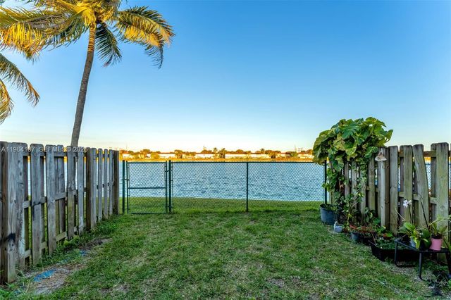 17501 SW 140th Ct, Miami, FL 33177