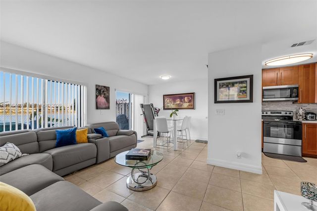 17501 SW 140th Ct, Miami, FL 33177