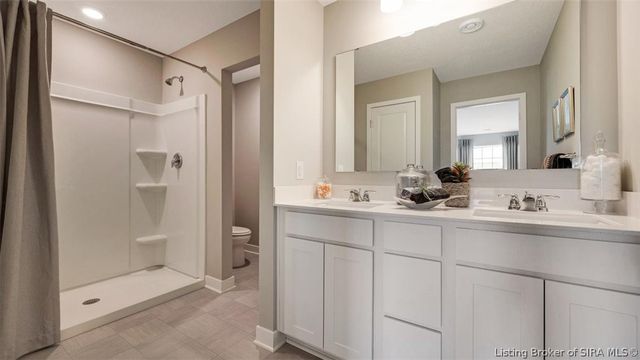 3028 Grace Marie Way, New Albany, IN 47150