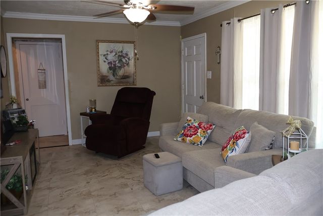 4709 Kendall Dr, Corpus Christi, TX 78415