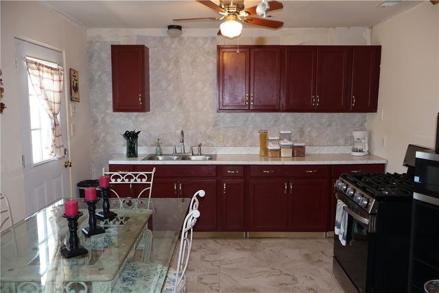 4709 Kendall Dr, Corpus Christi, TX 78415