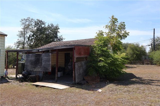 4709 Kendall Dr, Corpus Christi, TX 78415