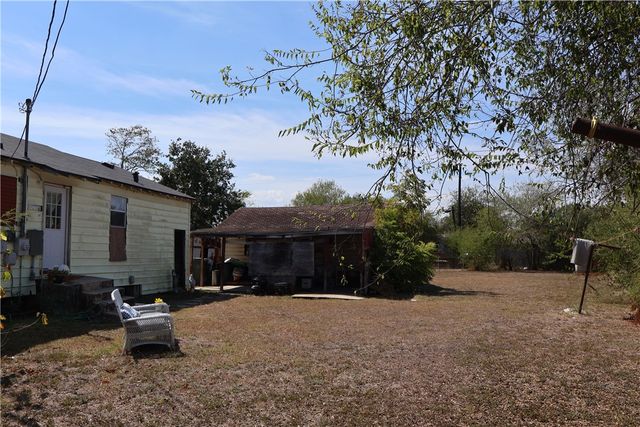 4709 Kendall Dr, Corpus Christi, TX 78415