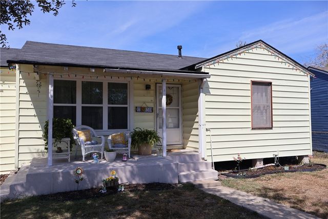 4709 Kendall Dr, Corpus Christi, TX 78415