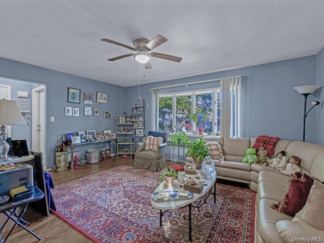 206 Hunnewell Avenue, Elmont, NY 11003