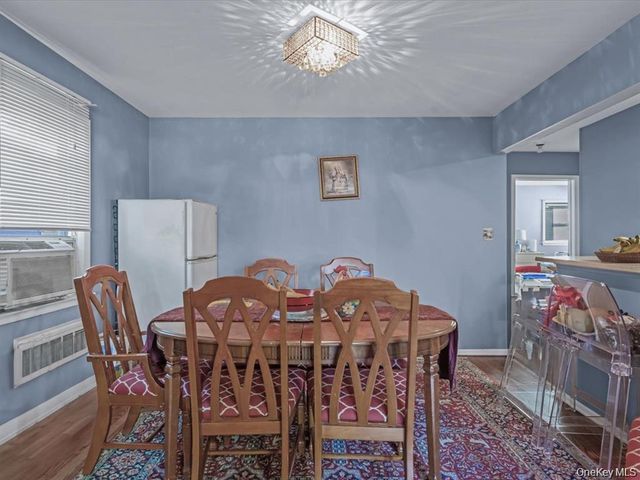 206 Hunnewell Avenue, Elmont, NY 11003