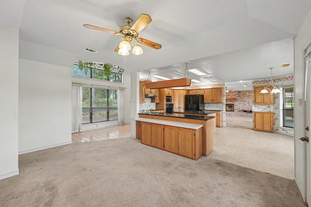 98 Glenheath, Trinity, TX 75862