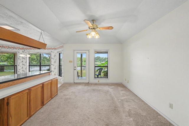 98 Glenheath, Trinity, TX 75862