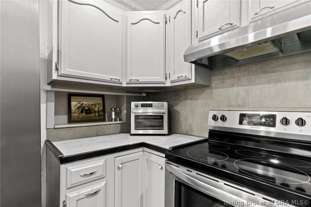 605 Walnut Street, Madison, IN 47250