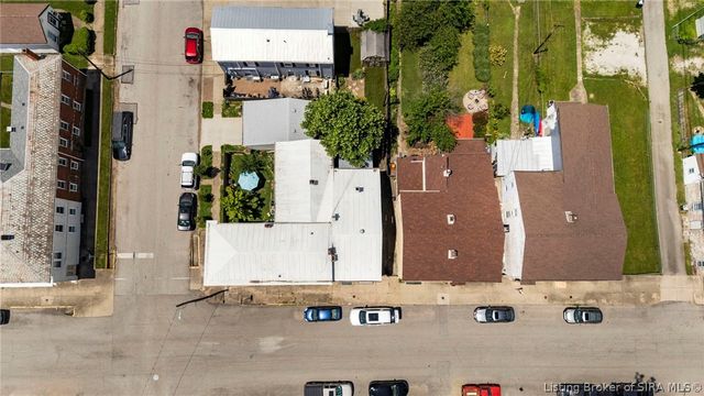 605 Walnut Street, Madison, IN 47250