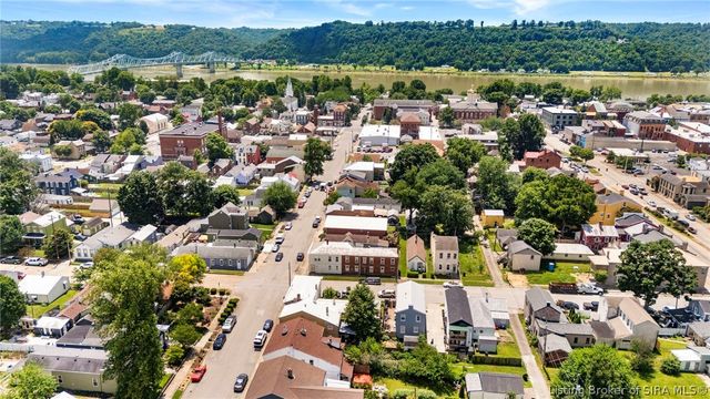 605 Walnut Street, Madison, IN 47250